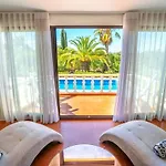 Privilege Casa Da Videira With Swimming Pool, Quelfes -