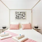 فيلة Privilege Casa Da Videira With Swimming Pool, Quelfes -