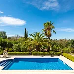 Privilege Casa Da Videira With Swimming Pool, Quelfes -