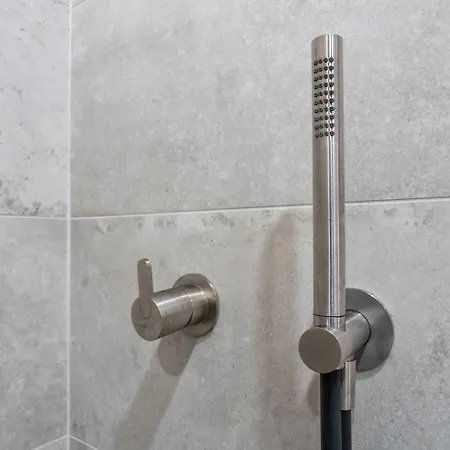 Privilege Casa Da Videira With Swimming Pool, Quelfes - Villa