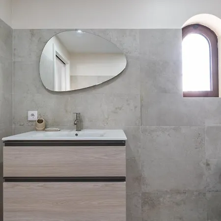 别墅 Privilege Casa Da Videira With Swimming Pool, Quelfes - 奥良