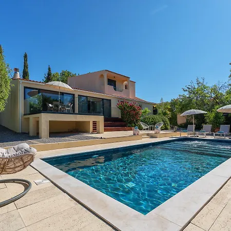 Privilege Casa Da Videira With Swimming Pool, Quelfes - *