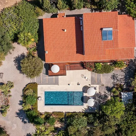 Privilege Casa Da Videira With Swimming Pool, Quelfes - 别墅 奥良