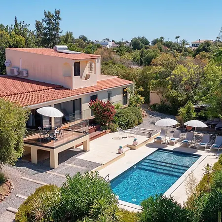 别墅 Privilege Casa Da Videira With Swimming Pool, Quelfes - 奥良