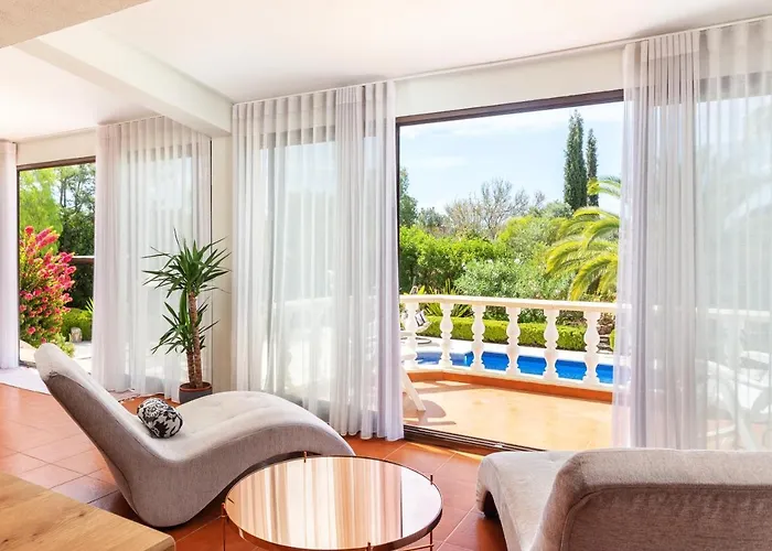 Villa Privilege Casa Da Videira With Swimming Pool, Quelfes - Olhão