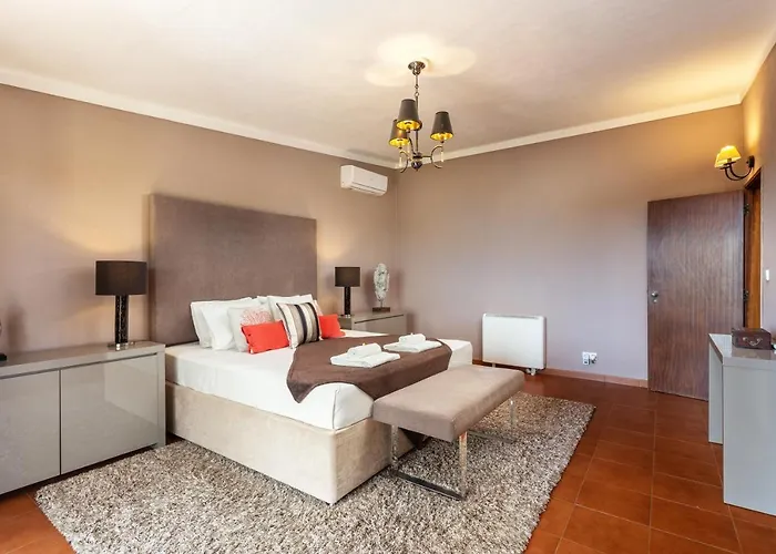 Privilege Casa Da Videira With Swimming Pool, Quelfes - * Olhão