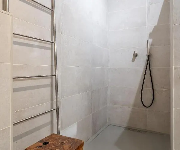 Privilege Casa Da Videira With Swimming Pool, Quelfes - * Olhão